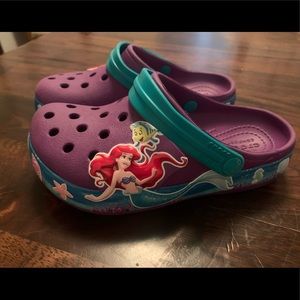 Crocs The little Mermaid size 11 Toddler